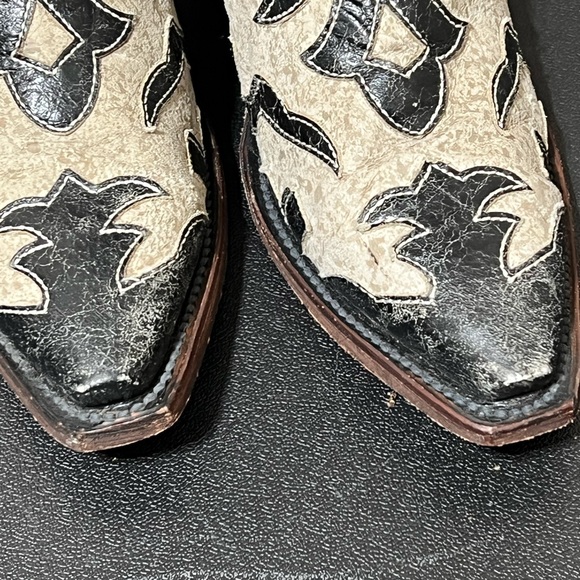 Bodacious boot co. Woman’s snip toe cowboy boots size 7.5 - Picture 2 of 8